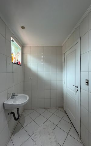 Casa à venda com 536m², 6 quartos e 5 vagas Casa à venda com 536m², 6 quartos e 5 vagasSuíte 2 Banheiro