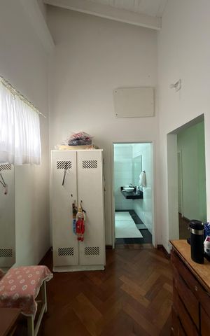 Casa à venda com 536m², 6 quartos e 5 vagas Casa à venda com 536m², 6 quartos e 5 vagasQuarto 5 suite