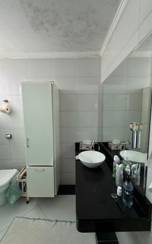 Casa à venda com 536m², 6 quartos e 5 vagas Casa à venda com 536m², 6 quartos e 5 vagasQuarto 5 suite Banheiro