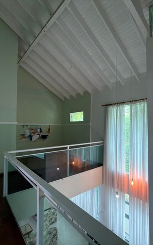 Casa à venda com 536m², 6 quartos e 5 vagas Casa à venda com 536m², 6 quartos e 5 vagasHall Quartos