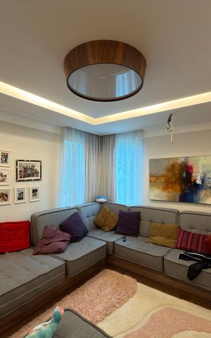 Casa à venda com 536m², 6 quartos e 5 vagas Casa à venda com 536m², 6 quartos e 5 vagasSala 2