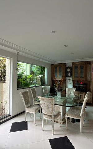 Casa à venda com 536m², 6 quartos e 5 vagas Casa à venda com 536m², 6 quartos e 5 vagasCopa
