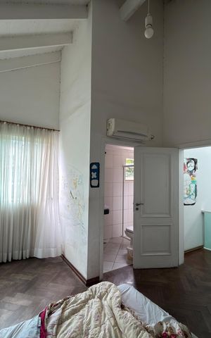 Casa à venda com 536m², 6 quartos e 5 vagas Casa à venda com 536m², 6 quartos e 5 vagasQuarto 3