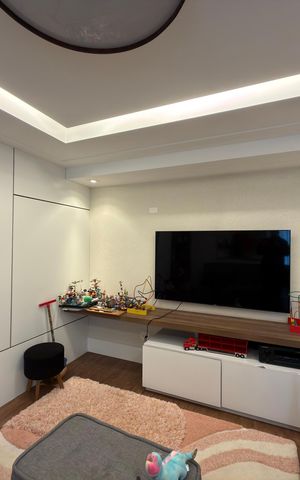 Casa à venda com 536m², 6 quartos e 5 vagas Casa à venda com 536m², 6 quartos e 5 vagasSala 2