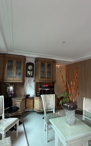 Casa à venda com 536m², 6 quartos e 5 vagas Casa à venda com 536m², 6 quartos e 5 vagasCopa