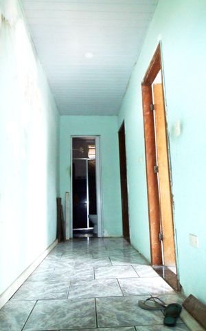 Casa à venda com 180m², 2 quartos e 1 vagaHall da escada