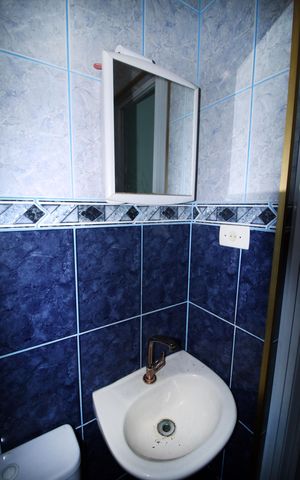 Casa à venda com 180m², 2 quartos e 1 vagaBanheiro