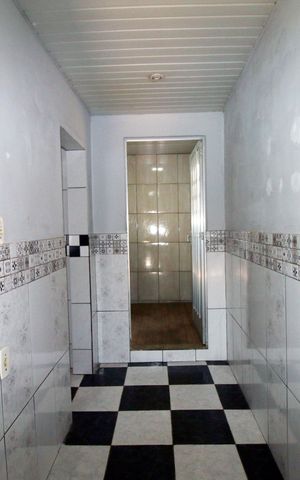 Casa à venda com 180m², 2 quartos e 1 vagaCozinha - Corredor