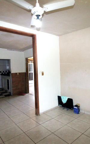 Casa à venda com 180m², 2 quartos e 1 vagaSala 2