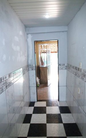 Casa à venda com 180m², 2 quartos e 1 vagaCozinha - Corredor