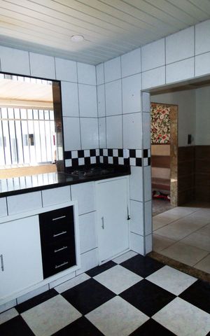 Casa à venda com 180m², 2 quartos e 1 vagaCozinha