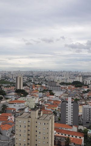 Apartamento à venda com 96m², 2 quartos e 2 vagasVista da Suíte 1