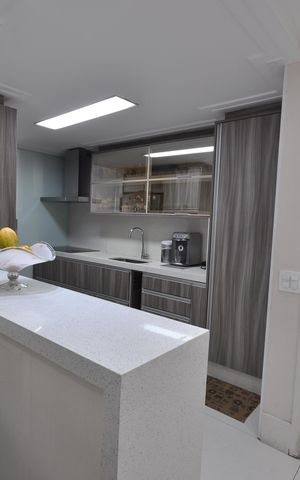 Apartamento à venda com 96m², 2 quartos e 2 vagasCozinha