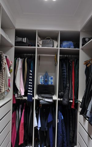 Apartamento à venda com 96m², 2 quartos e 2 vagasCloset Suíte 1