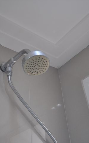 Apartamento à venda com 96m², 2 quartos e 2 vagasBanheiro da Suíte 2
