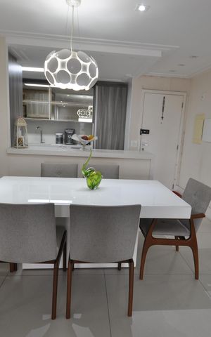 Apartamento à venda com 96m², 2 quartos e 2 vagasSala