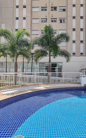 Apartamento à venda com 96m², 2 quartos e 2 vagas Apartamento à venda com 96m², 2 quartos e 2 vagasÁrea comum - Piscina