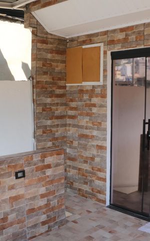 Apartamento para alugar com 65m², 2 quartos e sem vagaVaranda