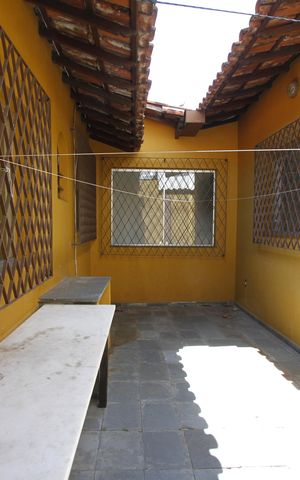 Casa à venda com 370m², 4 quartos e 3 vagasÁrea externa