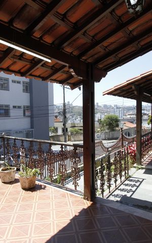 Casa à venda com 370m², 4 quartos e 3 vagasÁrea externa
