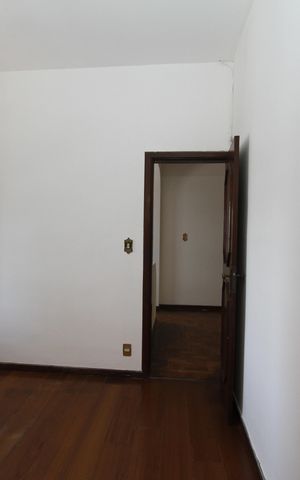 Casa à venda com 370m², 4 quartos e 3 vagasSuíte