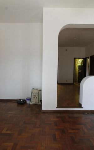 Casa à venda com 370m², 4 quartos e 3 vagasSala