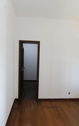 Casa à venda com 370m², 4 quartos e 3 vagasSuíte
