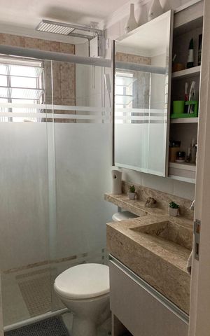 Apartamento à venda com 44m², 2 quartos e 1 vaga Apartamento à venda com 44m², 2 quartos e 1 vagaBanheiro social