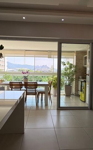 Apartamento à venda com 172m², 3 quartos e 3 vagas