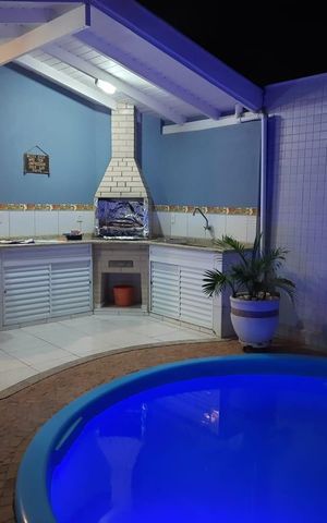 Casa à venda com 176m², 3 quartos e 3 vagas Casa à venda com 176m², 3 quartos e 3 vagasÁrea externa
