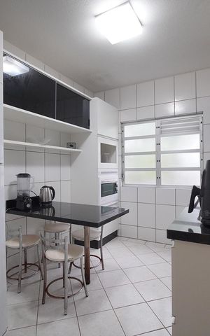 Apartamento para alugar com 92m², 2 quartos e 1 vagaCozinha 