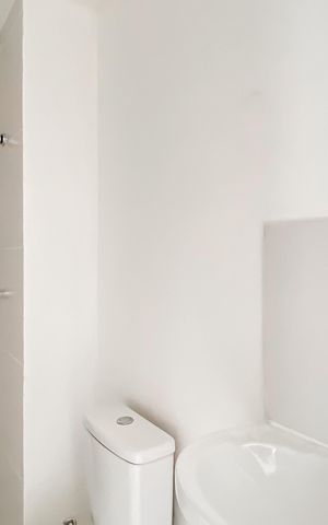 Apartamento para alugar com 28m², 2 quartos e sem vaga Apartamento para alugar com 28m², 2 quartos e sem vagaBanheiro
