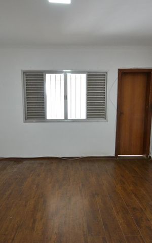 Casa para alugar com 200m², 2 quartos e 3 vagasQuarto 1
