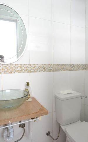 Casa para alugar com 200m², 2 quartos e 3 vagasLavabo - Banheiro 3