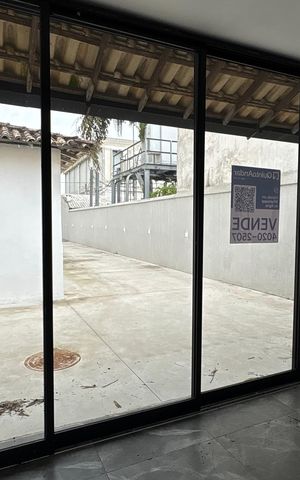Casa para alugar com 350m², 2 quartos e 3 vagas