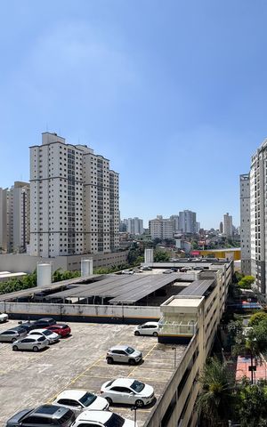 Apartamento à venda com 60m², 2 quartos e 1 vaga Apartamento à venda com 60m², 2 quartos e 1 vagaVista - Sacada