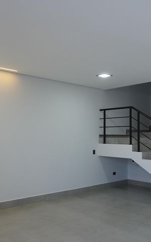 Casa à venda com 160m², 3 quartos e 2 vagasSala