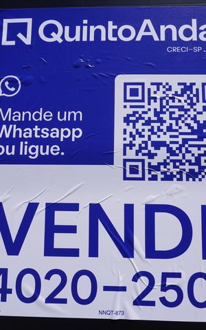 Casa à venda com 160m², 3 quartos e 2 vagasFachada Placa NNQT - 873