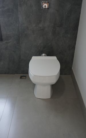 Casa à venda com 160m², 3 quartos e 2 vagasBanheiro da Suíte