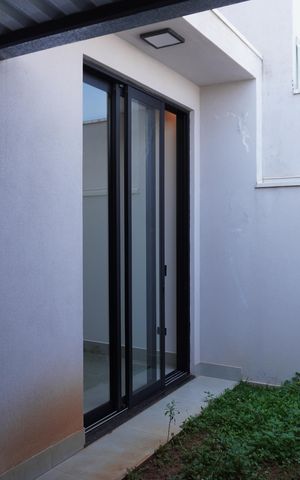 Casa à venda com 160m², 3 quartos e 2 vagasÁrea de Serviço