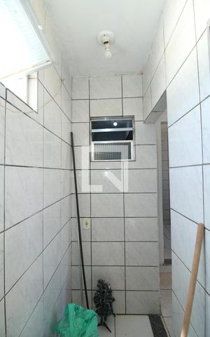 Apartamento para alugar com 30m², 3 quartos e sem vaga