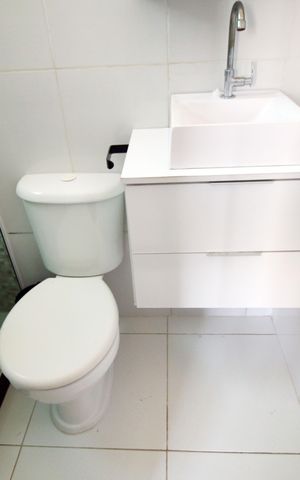 Apartamento para alugar com 68m², 2 quartos e sem vagaBanheiro