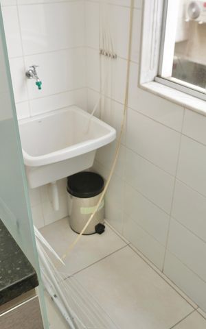 Apartamento para alugar com 70m², 2 quartos e 2 vagas Apartamento para alugar com 70m², 2 quartos e 2 vagasCozinha e Área de Serviço