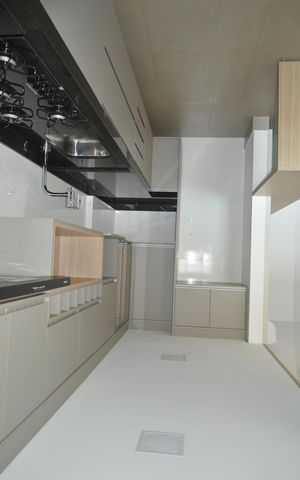 Apartamento para alugar com 80m², 2 quartos e 2 vagasCozinha e Área de Serviço