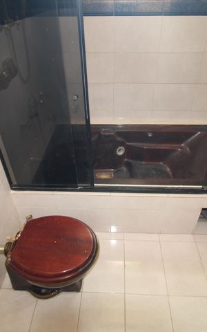 Casa para alugar com 220m², 5 quartos e 2 vagasBanheiro Suíte