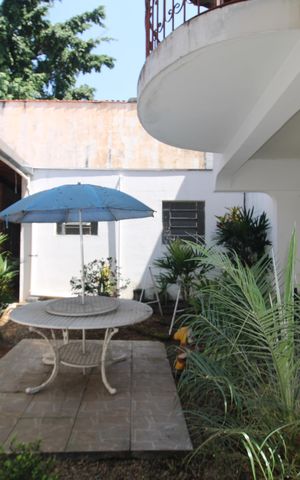 Casa para alugar com 220m², 5 quartos e 2 vagasÁrea de Serviço