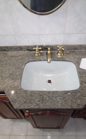 Casa para alugar com 220m², 5 quartos e 2 vagasBanheiro Social