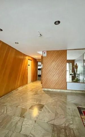 Apartamento à venda com 147m², 4 quartos e 2 vagas Apartamento à venda com 147m², 4 quartos e 2 vagasHall de entrada