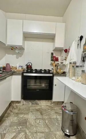 Apartamento à venda com 147m², 4 quartos e 2 vagas Apartamento à venda com 147m², 4 quartos e 2 vagasCozinha