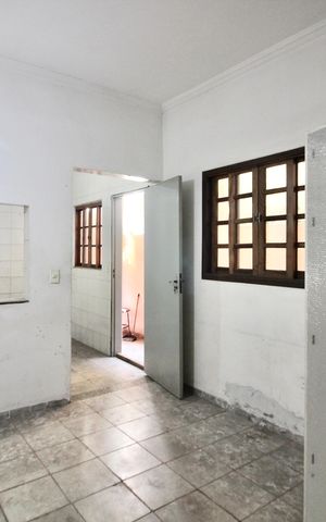 Casa à venda com 210m², 6 quartos e 4 vagas Casa à venda com 210m², 6 quartos e 4 vagasCozinha